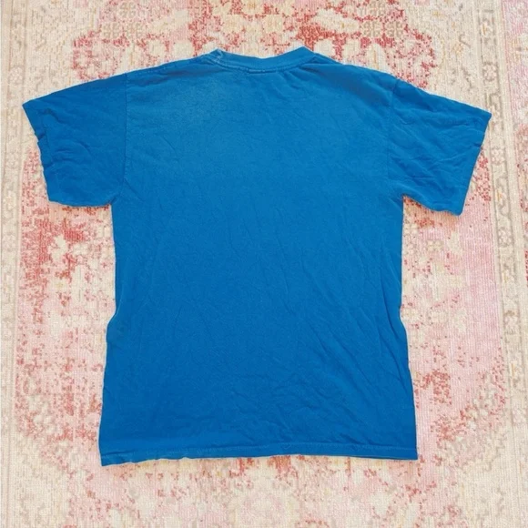 Men’s Vintage FRIENDS Blue Graphic T-Shirt - Picture 3 of 3
